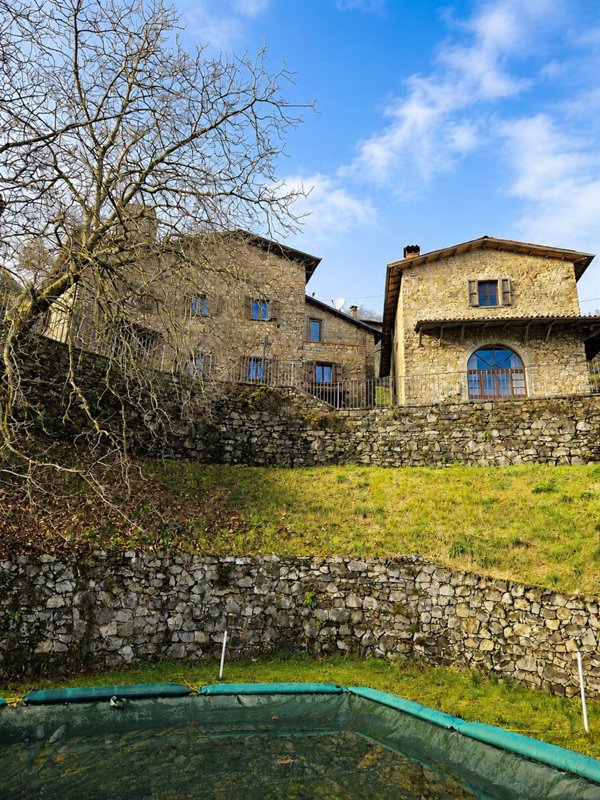 casa indipendente in vendita a Molazzana in zona Sassi