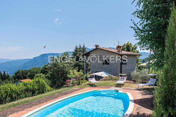 casa indipendente in vendita a Molazzana in zona Montaltissimo
