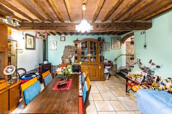 casa indipendente in vendita a Montecarlo