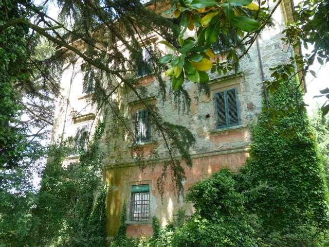 casa indipendente in vendita a Montecarlo