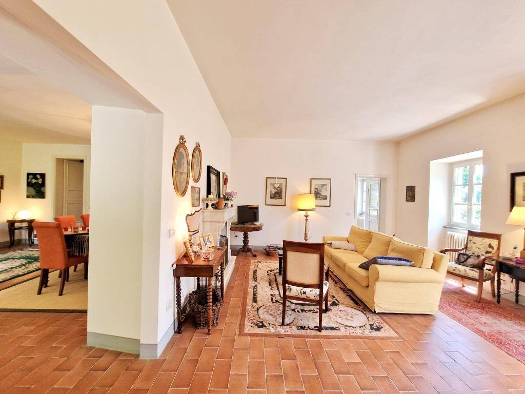 casa indipendente in vendita a Montecarlo
