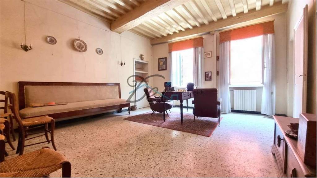 casa indipendente in vendita a Montecarlo