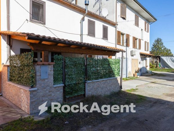 casa indipendente in vendita a Montecarlo