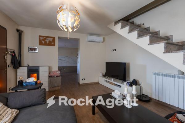 casa indipendente in vendita a Montecarlo