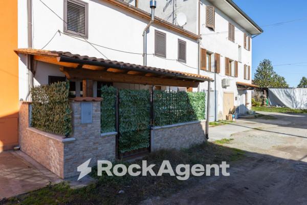 casa indipendente in vendita a Montecarlo