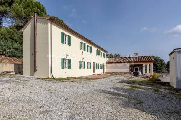 casa indipendente in vendita a Montecarlo