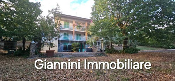 casa indipendente in vendita a Montecarlo
