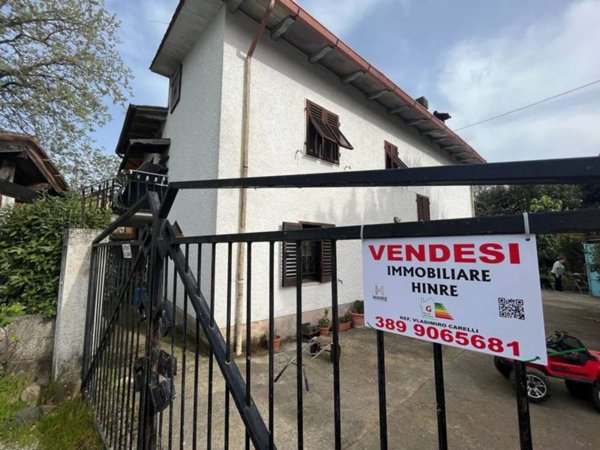 casa indipendente in vendita a Montecarlo