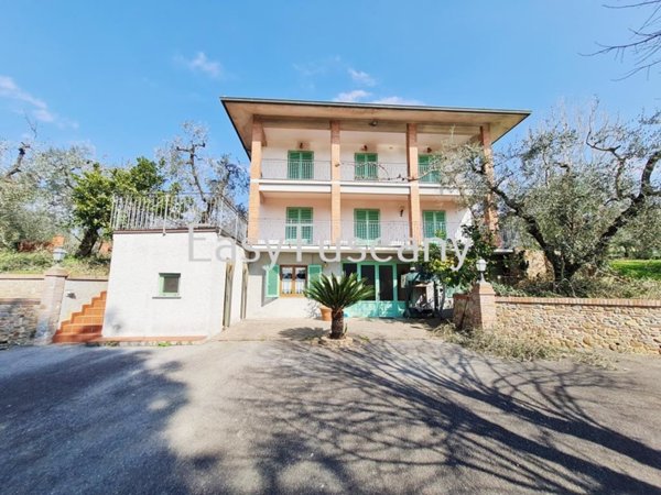 casa indipendente in vendita a Montecarlo