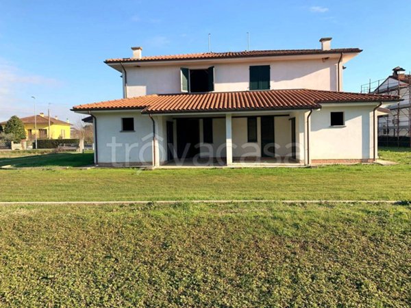 casa indipendente in vendita a Montecarlo