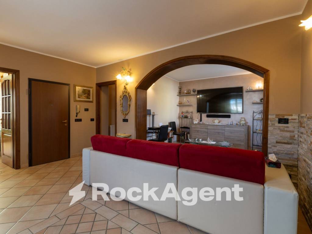 casa indipendente in vendita a Montecarlo