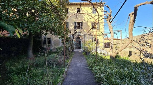 casa indipendente in vendita a Montecarlo