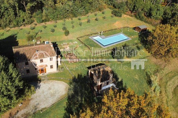 casa indipendente in vendita a Montecarlo