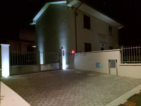 casa indipendente in vendita a Montecarlo