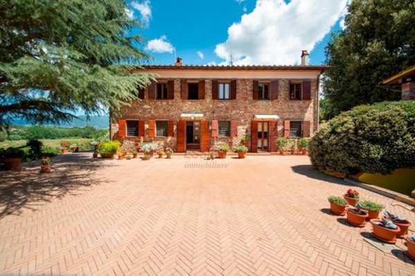 casa indipendente in vendita a Montecarlo
