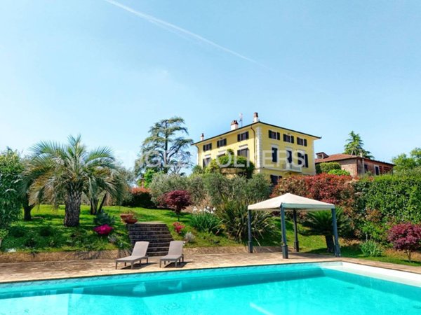 casa indipendente in vendita a Montecarlo