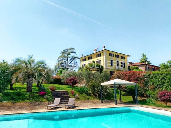 casa indipendente in vendita a Montecarlo