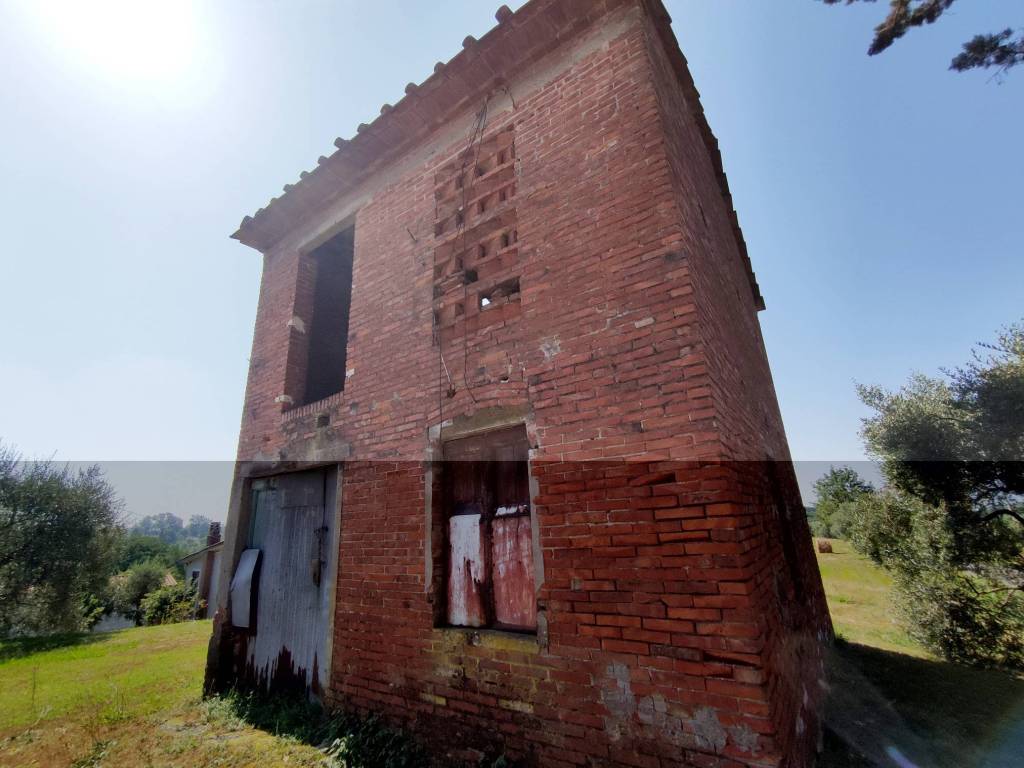 casa indipendente in vendita a Montecarlo