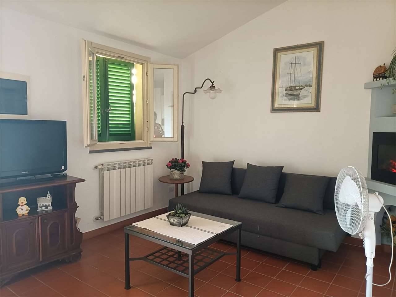 casa indipendente in vendita a Montecarlo