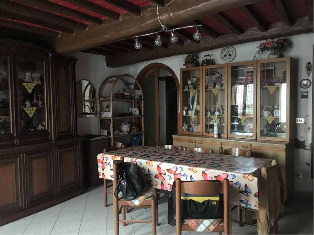 casa indipendente in vendita a Montecarlo