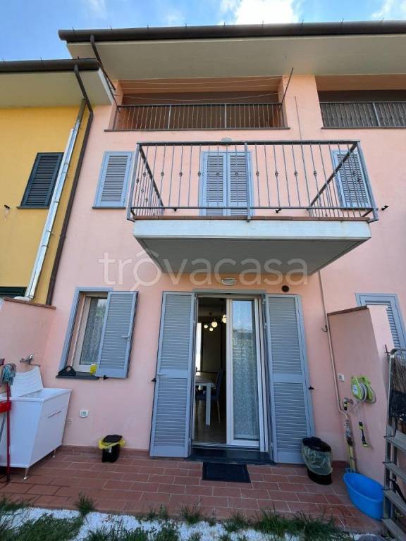 casa indipendente in vendita a Montecarlo