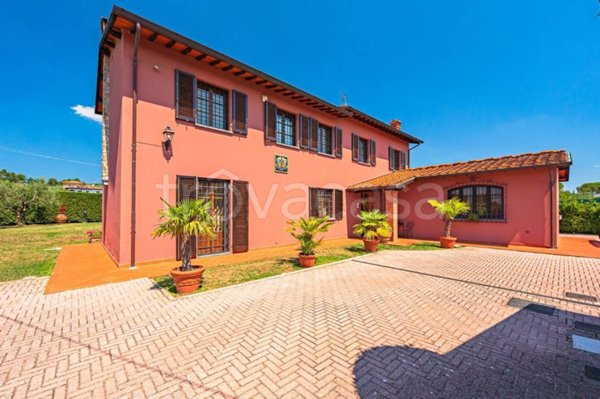 casa indipendente in vendita a Montecarlo