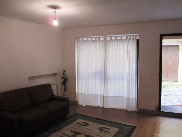 casa indipendente in vendita a Montecarlo