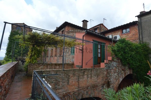 casale in vendita a Montecarlo