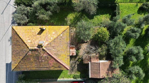 casa indipendente in vendita a Montecarlo
