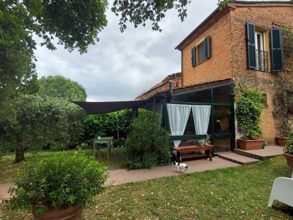 casa indipendente in vendita a Montecarlo