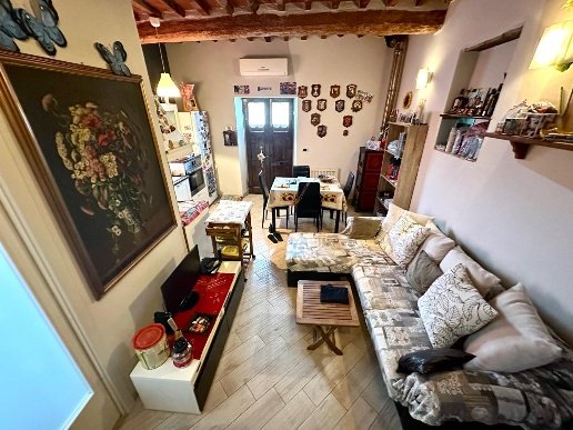 casa indipendente in vendita a Montecarlo