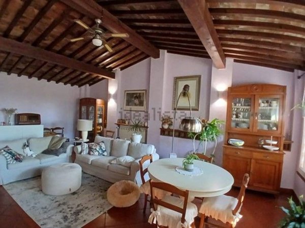 casa indipendente in vendita a Montecarlo