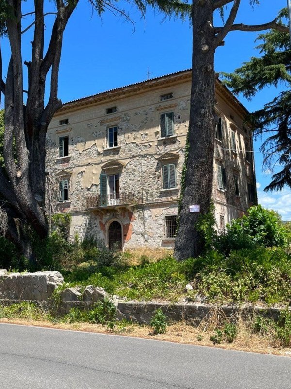 casa indipendente in vendita a Montecarlo
