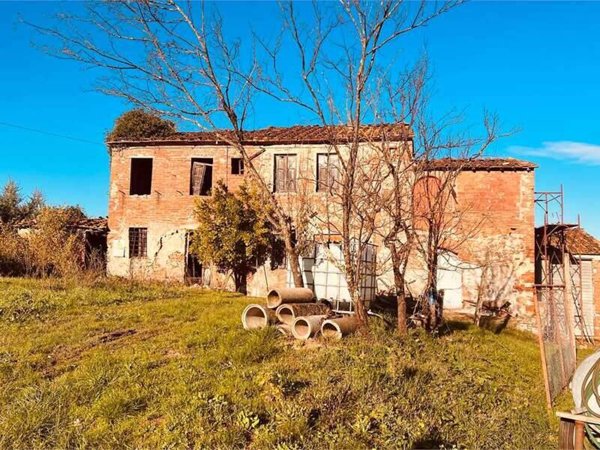 casa indipendente in vendita a Montecarlo