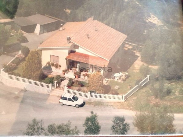 casa indipendente in vendita a Montecarlo