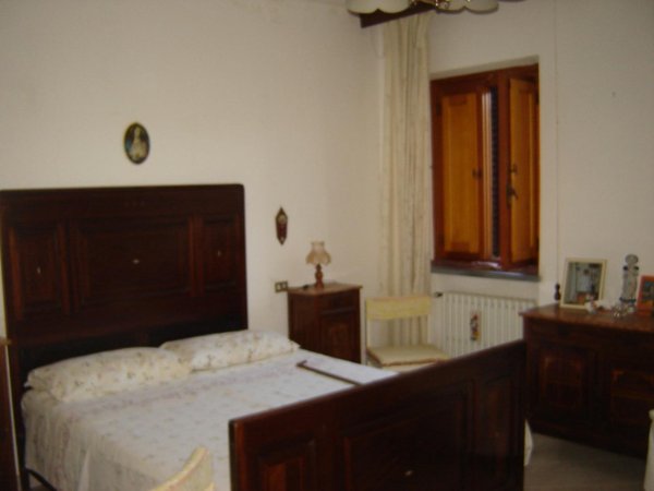 casa indipendente in vendita a Montecarlo