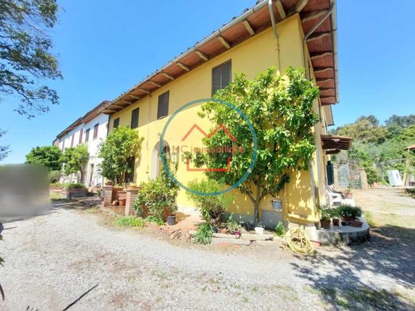 casa indipendente in vendita a Montecarlo