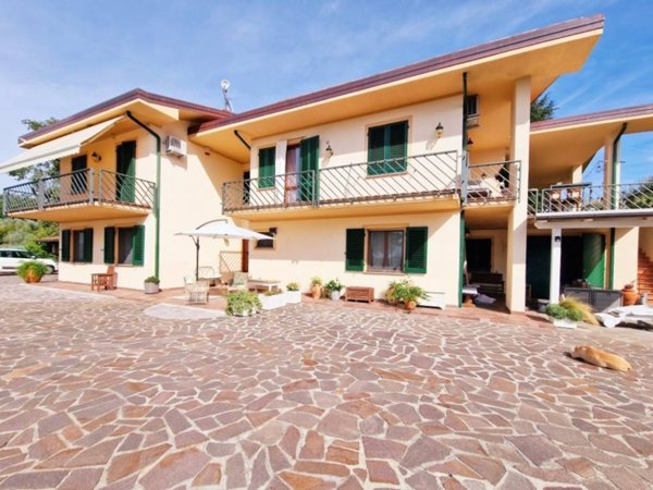 villa in vendita a Montecarlo