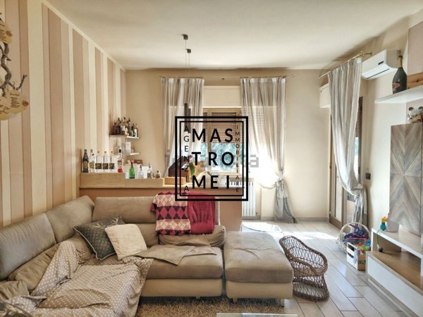 casa indipendente in vendita a Montecarlo