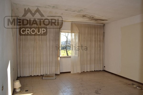 casa indipendente in vendita a Montecarlo