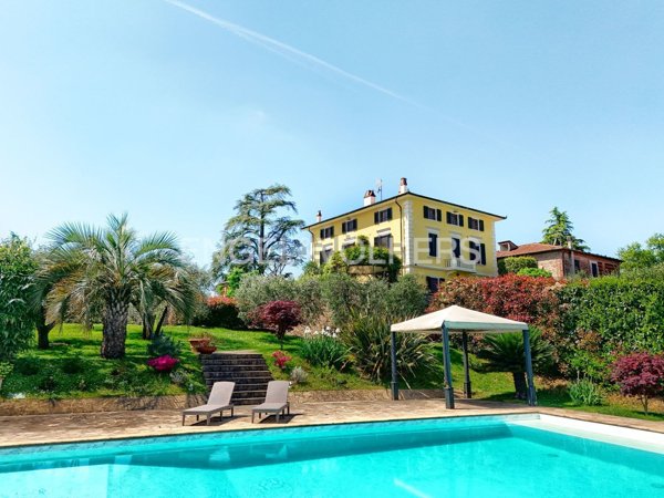 casa indipendente in vendita a Montecarlo