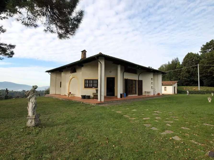casa indipendente in vendita a Montecarlo
