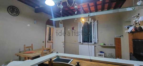 casa indipendente in vendita a Montecarlo