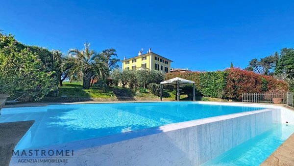 casa indipendente in vendita a Montecarlo