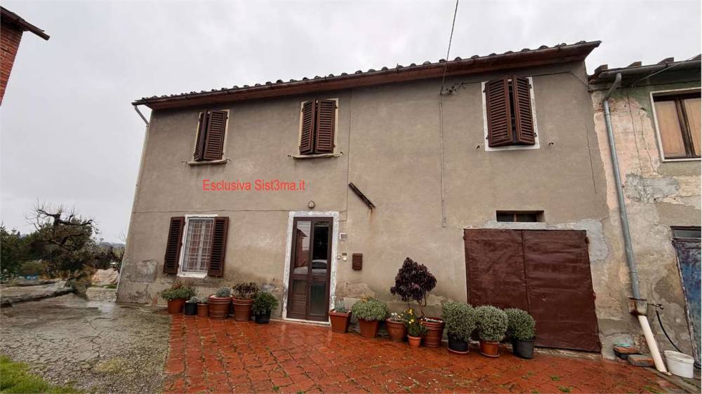 casa indipendente in vendita a Montecarlo