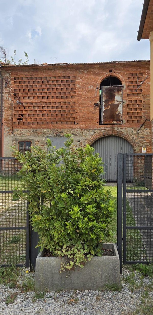 casa indipendente in vendita a Montecarlo