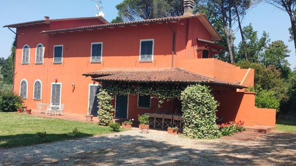 casale in vendita a Montecarlo