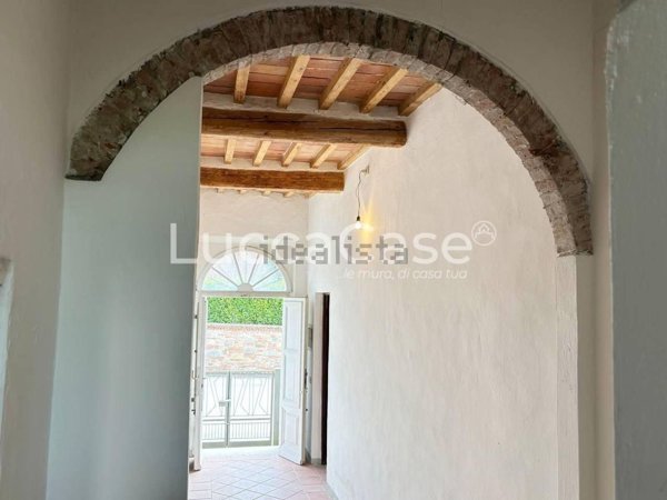 casa indipendente in vendita a Montecarlo