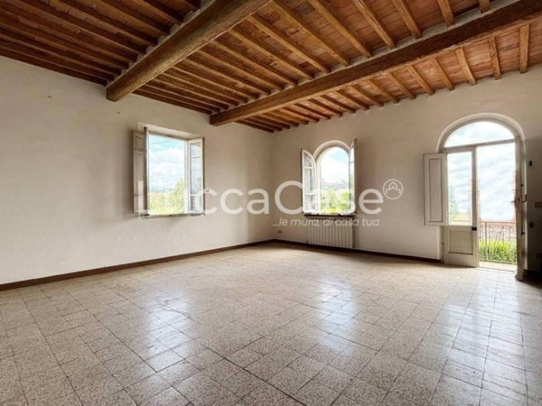 casa indipendente in vendita a Montecarlo