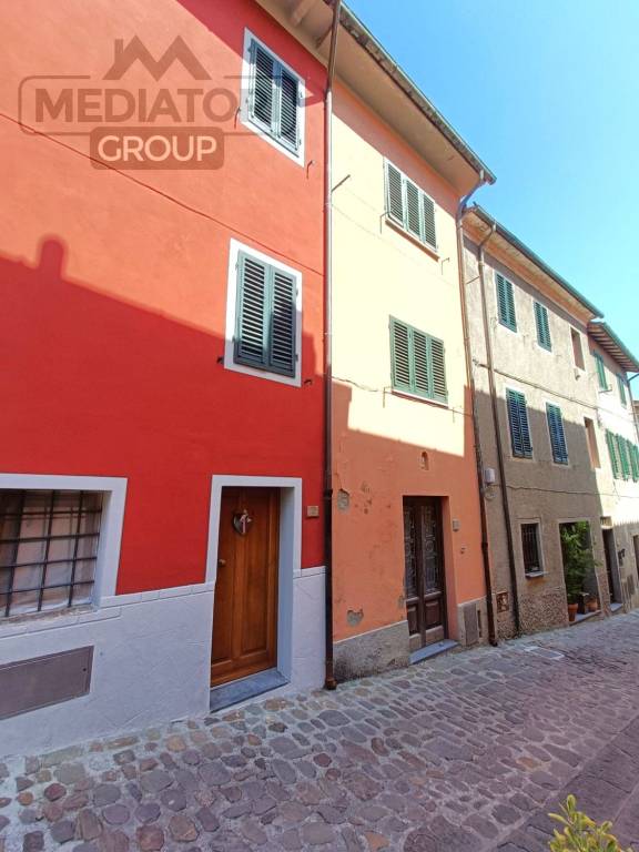 casa indipendente in vendita a Montecarlo